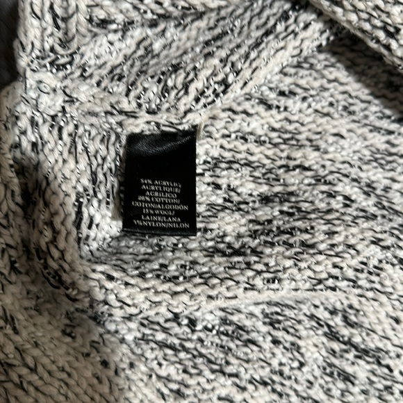 GUC Ann Taylor medium knit sweater - Picture 4 of 5